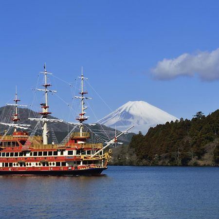 Апартаменты モダンなお部屋箱根神社参拝や駅伝観戦芦ノ湖箱根観光に最適な花火が見える海賊船コンビニ徒歩圏101 Экстерьер фото